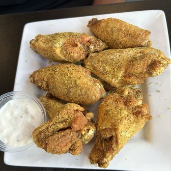 Lounge 51 - Pizza Near Me - Tarzana, California Lounge 51 - Pizza Near Me - Tarzana, California