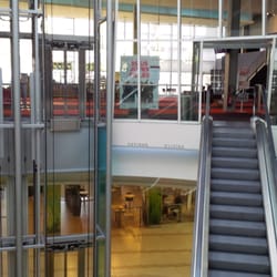 UGC Ciné Cité SQY Ouest - Autre escalator.