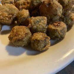 Momma Jeans Restaurant - Fried okra. This is good