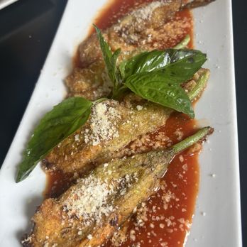 Trattoria Da Vittorio - zucchini flowers - Wine Bars Near Me - Piermont, New York Trattoria Da Vittorio - zucchini flowers - Wine Bars Near Me - Piermont, New York