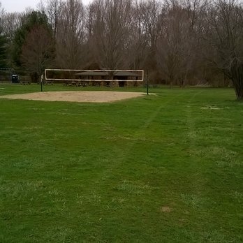 Hohlt Park - volleyball court - Parks Near Me - Rocky Ripple, Indiana
