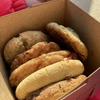 Courage Cookies - Box of 6 cookies $20 - Bakeries Near Me - Toronto, Ontario