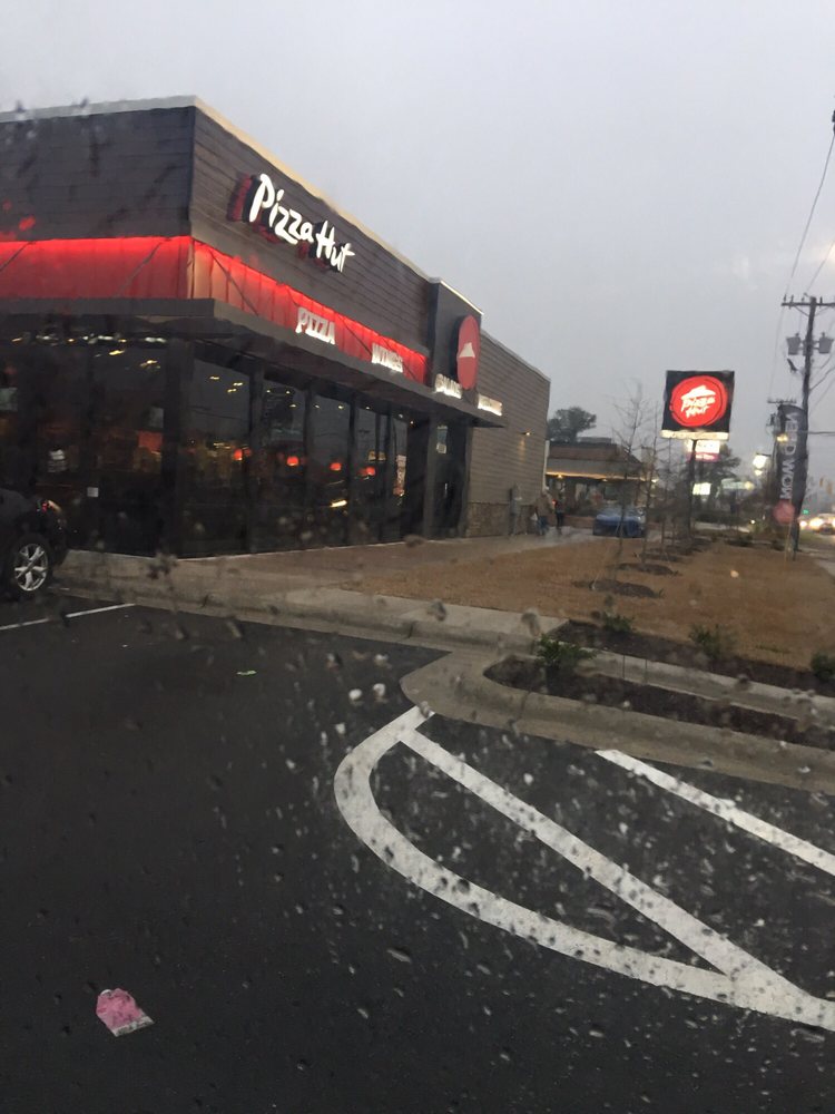 PIZZA HUT Updated September 2024 16 Reviews 1802 W Vernon Ave