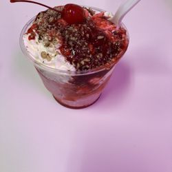 The Sweet Times - Strawberry Sundae