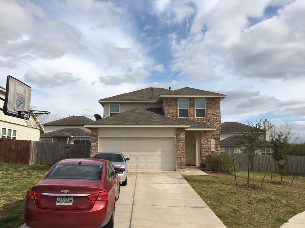 Slide of RTS Roofing