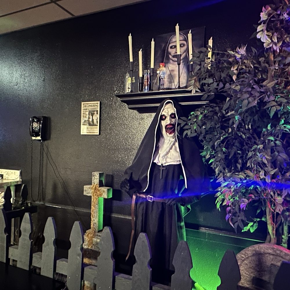 Roast The Dead Coffee - Inside - decor - Coffee & Tea Near Me - Riverside, California Roast The Dead Coffee - Inside - decor - Coffee & Tea Near Me - Riverside, California