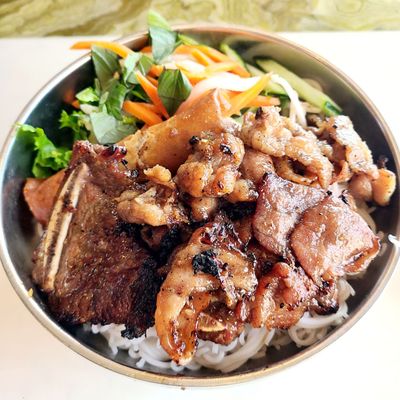 Dalat Quan by null
