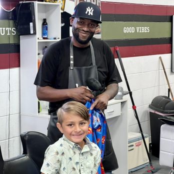 Family Fades - Kids cut - Barbers Near Me - Fallbrook, California Family Fades - Kids cut - Barbers Near Me - Fallbrook, California