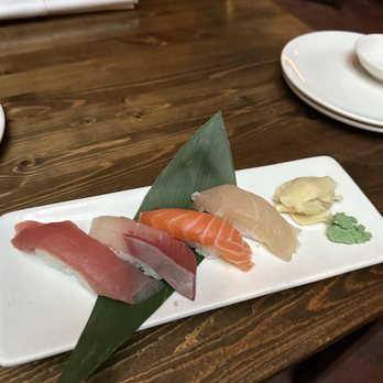 Umi Sake House - HH Sushi Set B - Sushi Bars Near Me - Seattle, Washington Umi Sake House - HH Sushi Set B - Sushi Bars Near Me - Seattle, Washington