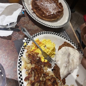 Black Bear Diner San Antonio City Base - CFS hash browns scrambled eggs waffle - Diners Near Me - San Antonio, Texas