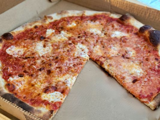 Lo Mo Pizzeria by null