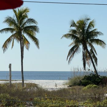 Mom's - View from our table - Breakfast & Brunch Near Me - Fort Myers Beach, Florida Mom's - View from our table - Breakfast & Brunch Near Me - Fort Myers Beach, Florida