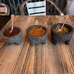 El Sabor Del Barrio - Variedad de salsas. Muy Buen sabor