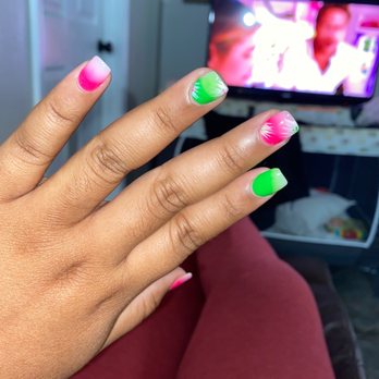 TBD Nail Salon - Ombré nails - Nail Salons Near Me - Gretna, Louisiana