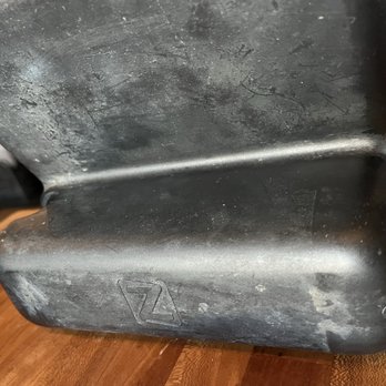 Cheddar's Scratch Kitchen - Machine on the table after wiped by employee with a dry cloth - American Near Me - Knoxville, Tennessee Cheddar's Scratch Kitchen - Machine on the table after wiped by employee with a dry cloth - American Near Me - Knoxville, Tennessee