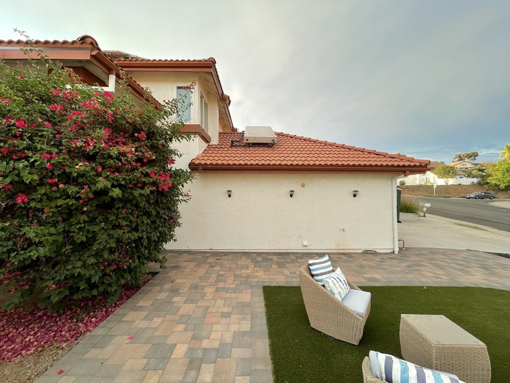 Slide of Advanced Roofleak Solutions