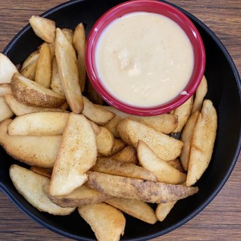 Road Hawg BBQ Swine Dining - Cajun potato wedges - Food Trucks Near Me - Gorham, New Hampshire