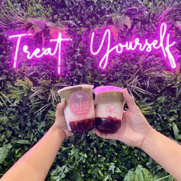 Strawberry Matcha Latte Strawberry Matcha Latte