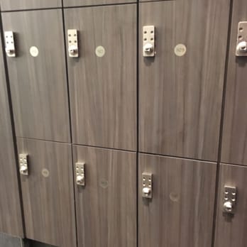 Equinox Bay Street - Day Spas Near Me - Toronto, Ontario