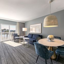 Jamaica Bay Inn Marina Del Rey, Tapestry Collection by Hilton - Marina View Suite Living Area