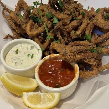 Yard House - Fried Calamari - Bars Near Me - Roseville, California Yard House - Fried Calamari - Bars Near Me - Roseville, California