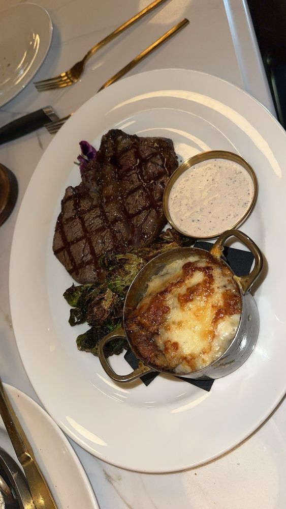 The Mercantile Chophouse Logo