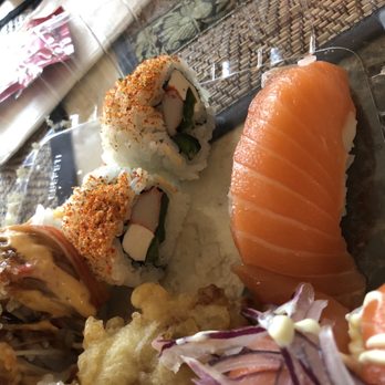 Sushi Chiyo - Spicy Crab Roll - Conveyor Belt Sushi Near Me - Beaverton, Oregon Sushi Chiyo - Spicy Crab Roll - Conveyor Belt Sushi Near Me - Beaverton, Oregon