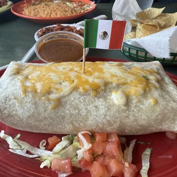 Papagayos - Carne asada burrito tastes to bad. - Mexican Near Me - Lake Arrowhead, California