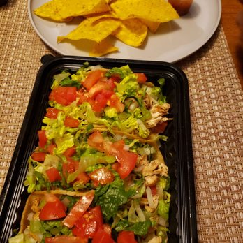 Cielo Mexican Grill - Chicken tacos with lettuce and tomatoes. Fresh chips with HOT salsa. - Mexican Near Me - Schaumburg, Illinois Cielo Mexican Grill - Chicken tacos with lettuce and tomatoes. Fresh chips with HOT salsa. - Mexican Near Me - Schaumburg, Illinois