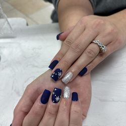 Best Nails Salons Near Me - June 2025: Find Nearby Nails Salons Reviews