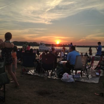 Tom Lee Park - Sunset Symphony - Parks Near Me - Memphis, Tennessee Tom Lee Park - Sunset Symphony - Parks Near Me - Memphis, Tennessee