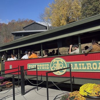 Tweetsie Railroad - Amusement Parks Near Me - Blowing Rock, North Carolina Tweetsie Railroad - Amusement Parks Near Me - Blowing Rock, North Carolina