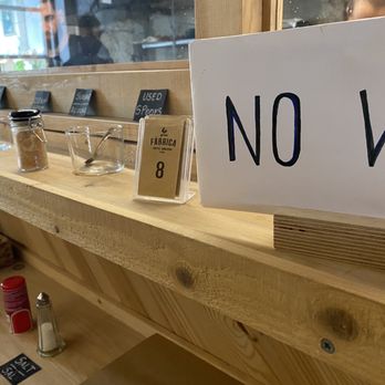 Fábrica Coffee Roasters - So trendy they don't have WiFi. - Coffee & Tea Near Me - Porto, 13 Fábrica Coffee Roasters - So trendy they don't have WiFi. - Coffee & Tea Near Me - Porto, 13