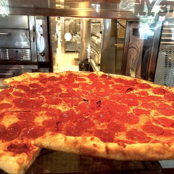 Home Slice Pizza - Pepperoni Pizza - Pizza Near Me - Austin, Texas