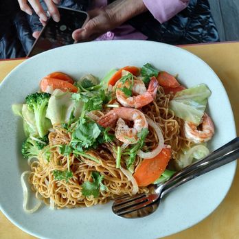 Pho KT Vietnamese Restaurant - Shrimp Chow Mein - Vietnamese Near Me - Puyallup, Washington