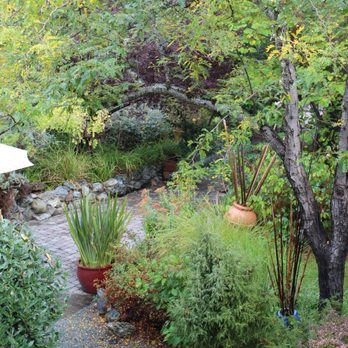 Eden Vale Inn - Bed & Breakfast Near Me - Placerville, California