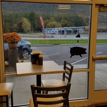 High On The Hog Bbq - Front looking outside - Barbeque Near Me - Middleburgh, New York High On The Hog Bbq - Front looking outside - Barbeque Near Me - Middleburgh, New York