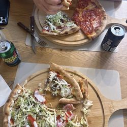 Candido - To pizza og soda