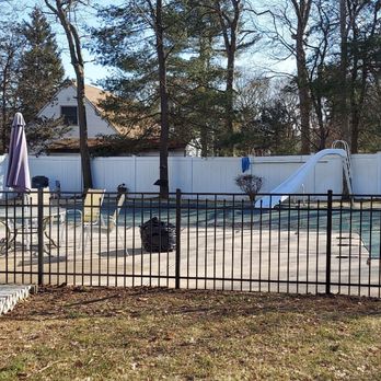 Alvis Fence Co. - Fences & Gates Near Me Alvis Fence Co. - Fences & Gates Near Me