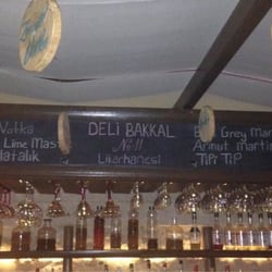 Deli Bakkal No:11 Likörhanesi