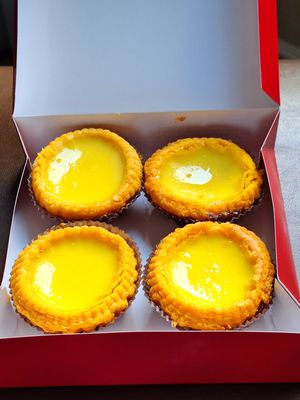 KEE WAH BAKERY by null