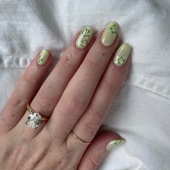 Polish and Pour - Streeterville - Nails - Nail Salons Near Me - Chicago, Illinois Polish and Pour - Streeterville - Nails - Nail Salons Near Me - Chicago, Illinois