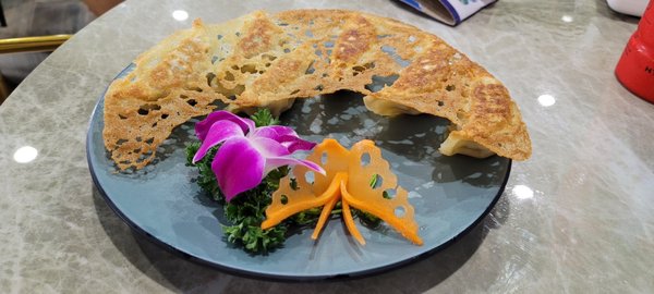 Daruma Ramen Bar & Grill by null