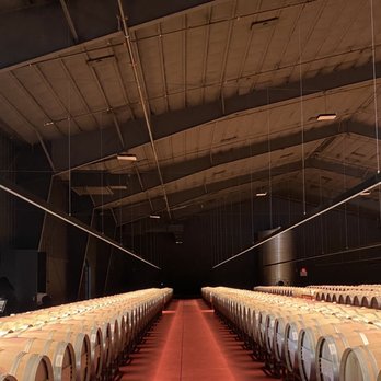 Caymus Vineyards - Wine - Wineries Near Me - Rutherford, California Caymus Vineyards - Wine - Wineries Near Me - Rutherford, California