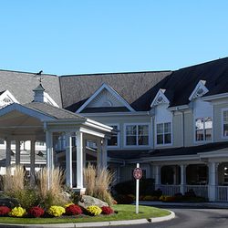 Sunrise of Wayland - Sunrise Assisted Living of Wayland - entrance