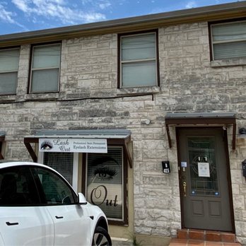 Lash Out - Waco Drive entrance - Eyelash Service Near Me - Waco, Texas