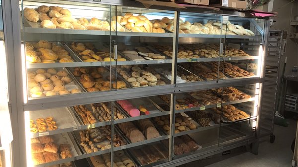 Vivian's Bakery by null