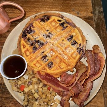 Bacon, Bourbon & Beer - blueb waffles bacon + breakfast potatoes - Cocktail Bars Near Me - Morgantown, West Virginia