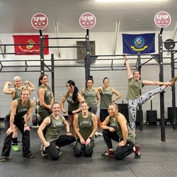 Crossfit South Hills - CFSH includes an Olympic lifting class to work on technique