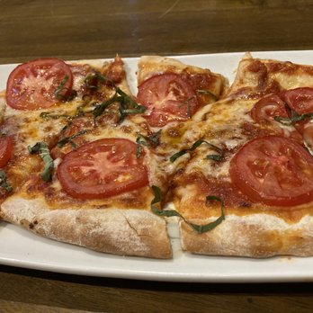 Twisted Oak Tavern - Margarita Flatbread Sooo good - American Near Me - Camarillo, California Twisted Oak Tavern - Margarita Flatbread Sooo good - American Near Me - Camarillo, California